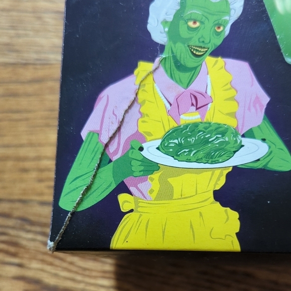 Zombie Brain Gelatin Mold - Green - Picture 8 of 8